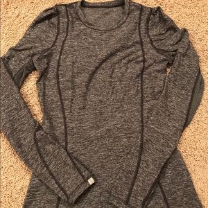 Lululemon heather grey long sleeve shirt sz 4